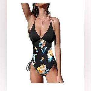 Womens Sexy one piece bathing suit. Deep V neck, cheeky! Size small